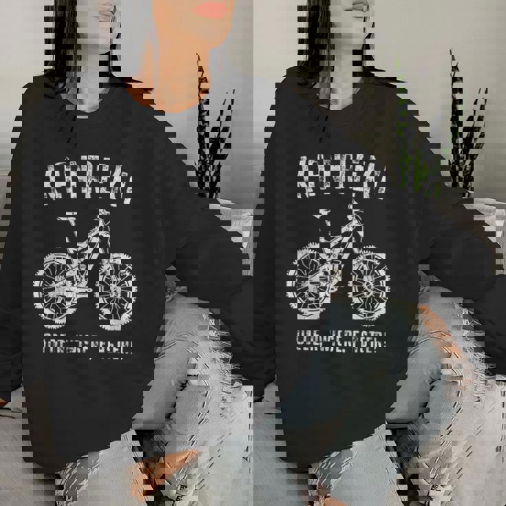 還暦祝い 自転車 マウンテンバイク ロードバイク好き 父 男性 女性 60歳 Older Wiser Faster レディーススウェットシャツ 彼女への贈り物