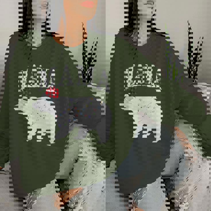 Mama Bear Xmas Buffalo Plaid Lights Matching Family Pajama レディーススウェットシャツ 彼女への贈り物