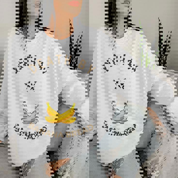 Death By Banana Bread レディーススウェットシャツ 彼女への贈り物