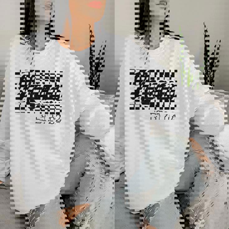For New Mom Retro Checkered Mama Est 2024 Women Sweatshirt Gifts for Her