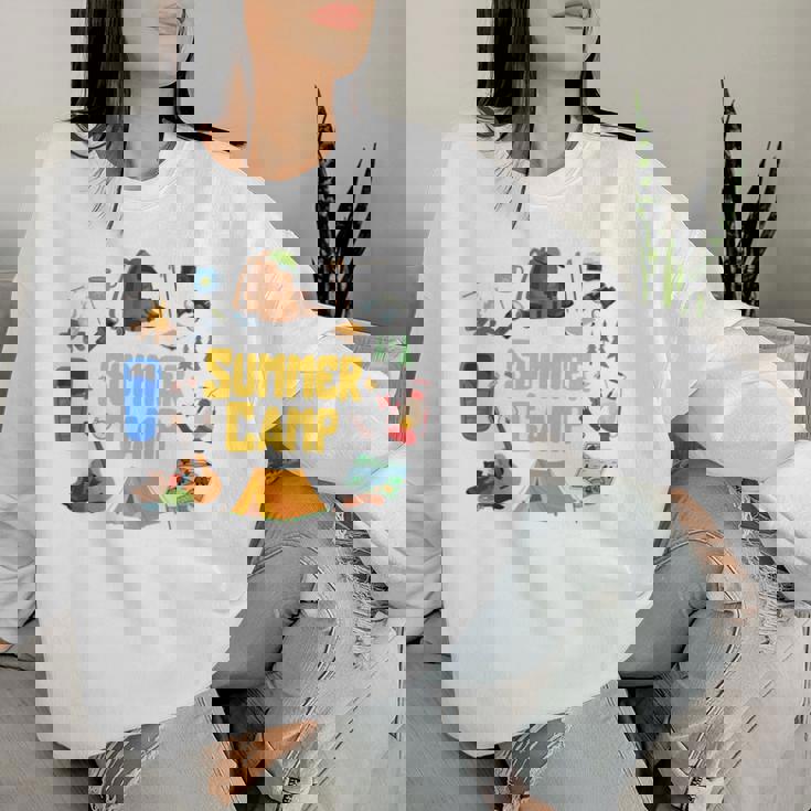 夏のキャンプ旅行 キャンパー キッズ 女の子 男の子 お揃い 長袖tシャツ レディーススウェットシャツ 彼女への贈り物