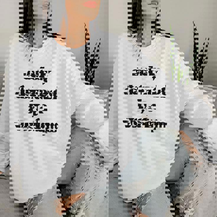 犬に気を取られる-犬のお父さんお母さんウェスティ・プードル・ウェスティプー レディーススウェットシャツ 彼女への贈り物