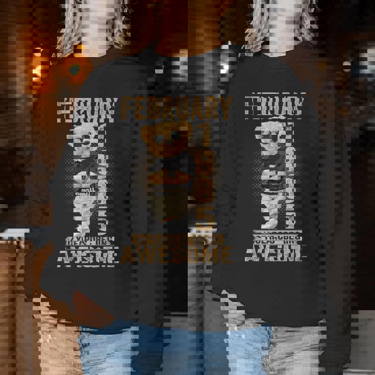 1985年2月40歳の誕生日男性と女性のための素晴らしいテディベア。 レディーススウェットシャツ 面白い贈り物