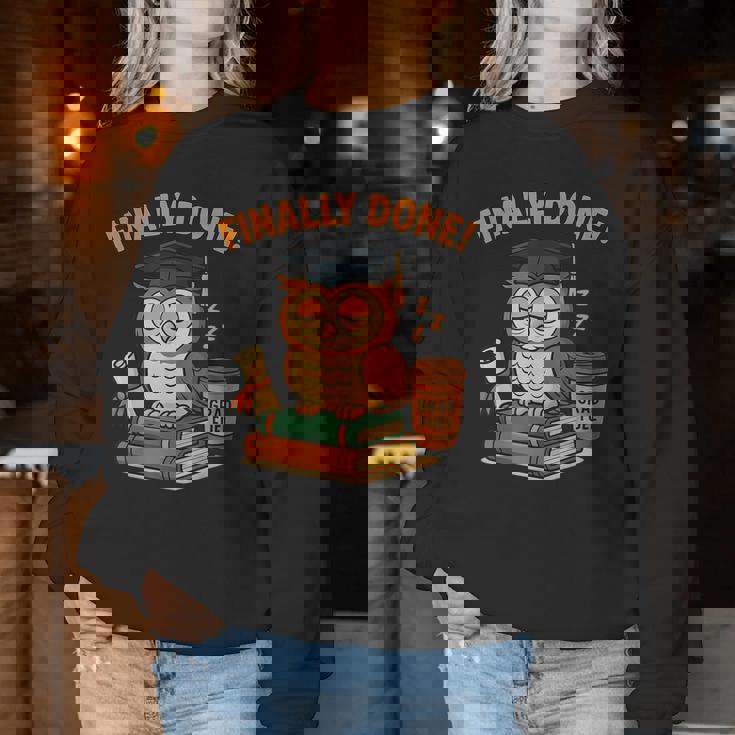 Finally Done Owl Grad 2025 デコレーション レディーススウェットシャツ 面白い贈り物