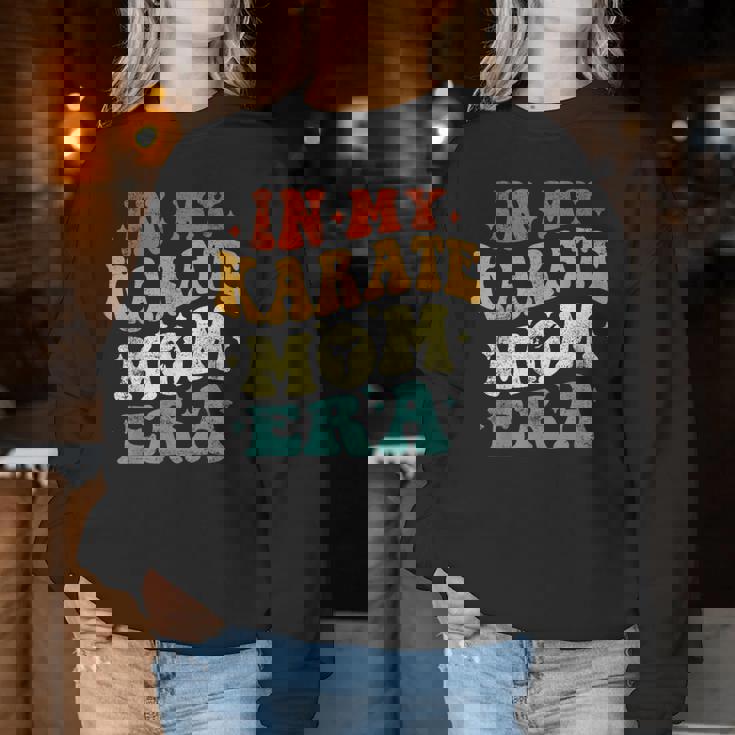 In My Karate Mom Era 面白い 空手 ママ ヴィンテージ 母の日 レディーススウェットシャツ 面白い贈り物