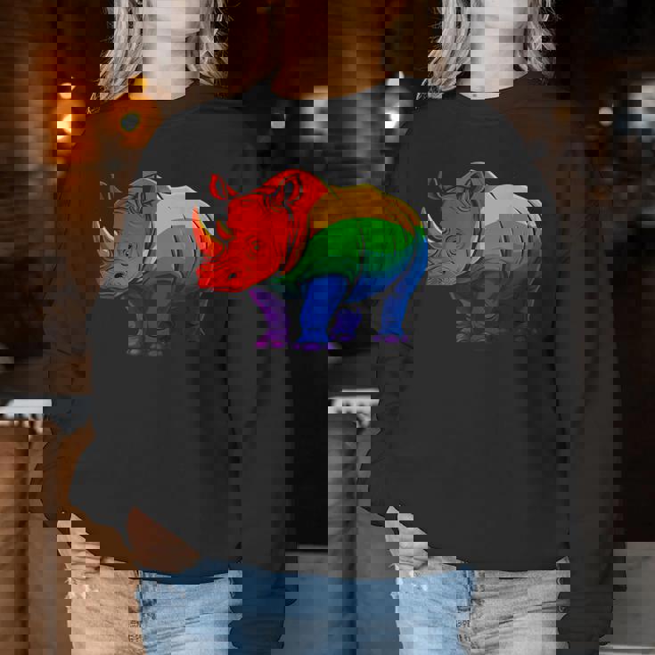 Lgbt 力強い虹色のサイ Rainbow Rhinoceros Graphic レディーススウェットシャツ 面白い贈り物