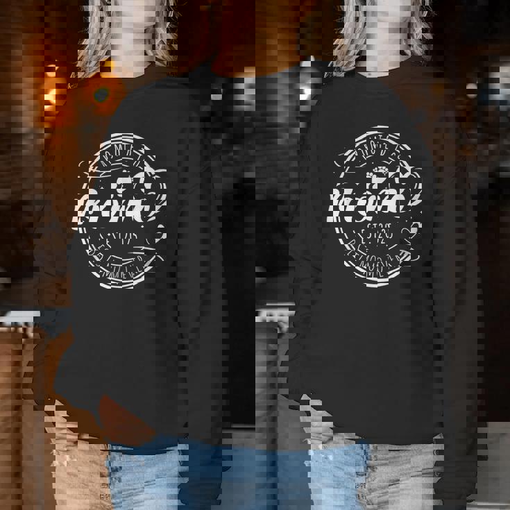 Momo Est 2025Oon To Be Momo 母の日 レディーススウェットシャツ 面白い贈り物