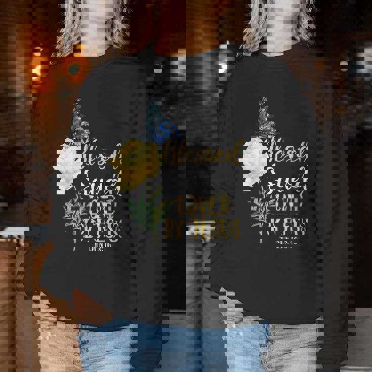 キリスト教聖書の言葉 蝶 バラの花 ヨハネ3 レディーススウェットシャツ 面白い贈り物