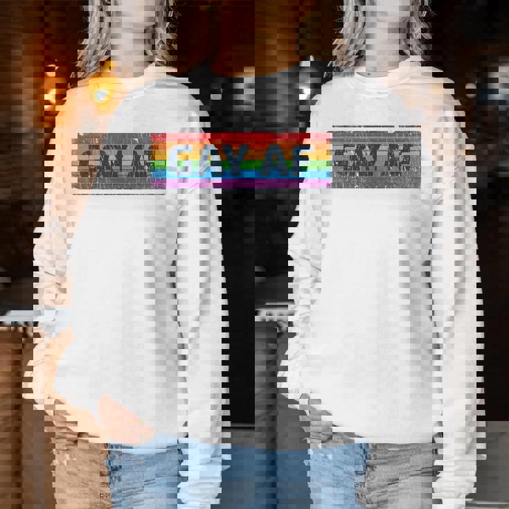 Lgbtq Gay Af Pride Lgbt Ally Rainbow Flag Retrointage レディーススウェットシャツ 面白い贈り物