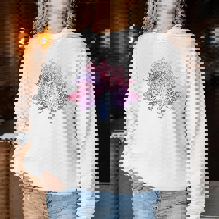 ヨガ 瞑想 カラフル ボーホー ロータス 曼荼羅 蓮の花 レディーススウェットシャツ 面白い贈り物