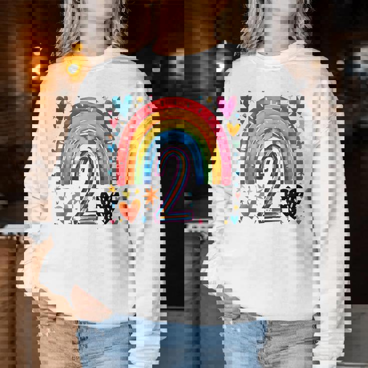 私はもう2歳 女の子のためのかわいいレインボーバースデーデザイン レディーススウェットシャツ 面白い贈り物