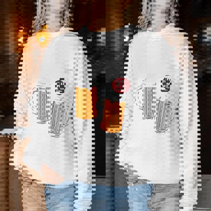 還暦祝い ビール好き 酒好き 父 母 男性 女性 60歳お祝い Cheers To Embracing Life 長袖tシャツ レディーススウェットシャツ 面白い贈り物