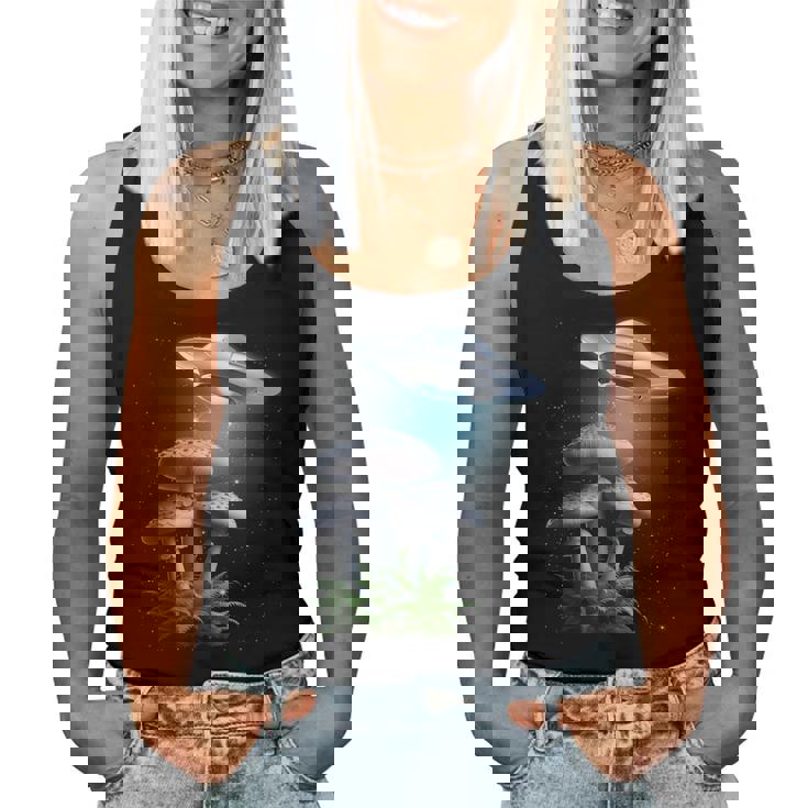 Ufo Hovering Over Weird Mushroomsci-Fi Magichrooms レディースタンクトップ