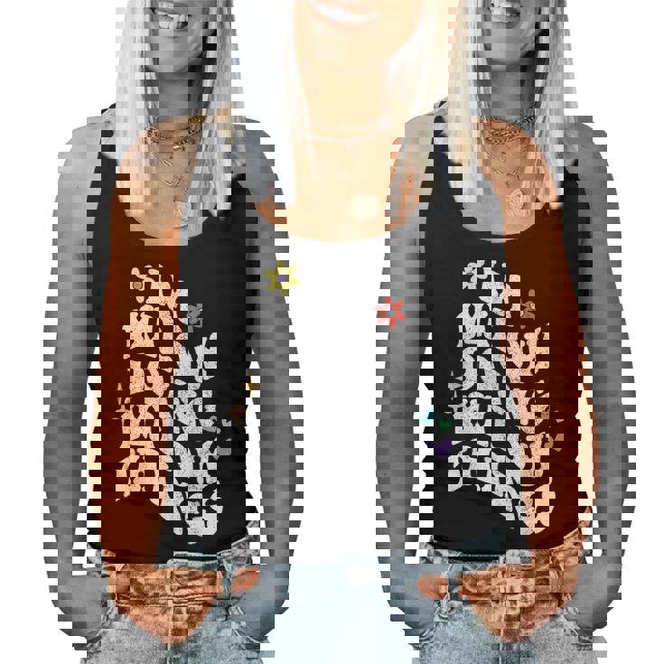 レトロ Groovy Im Wilow Doing Wilow Things おもしろ 母の日 レディースタンクトップ