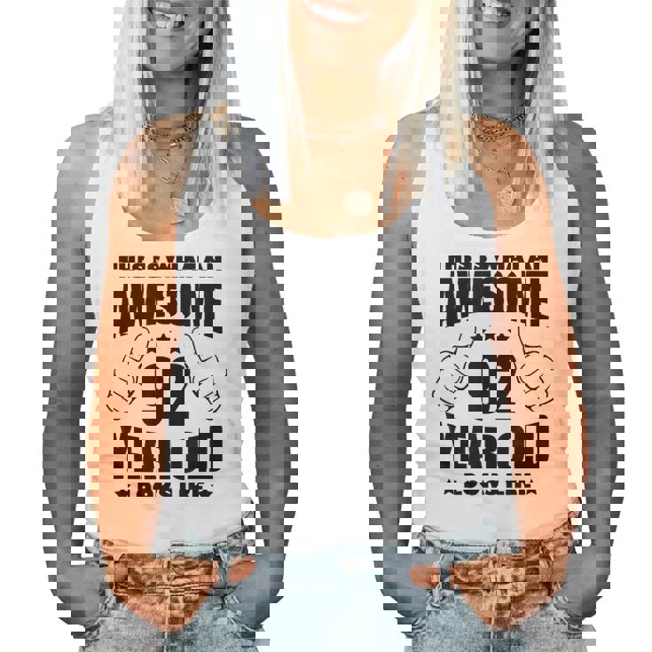 92歳の誕生日 女性 男性 素晴らしい92歳のおばあちゃん レディースタンクトップ