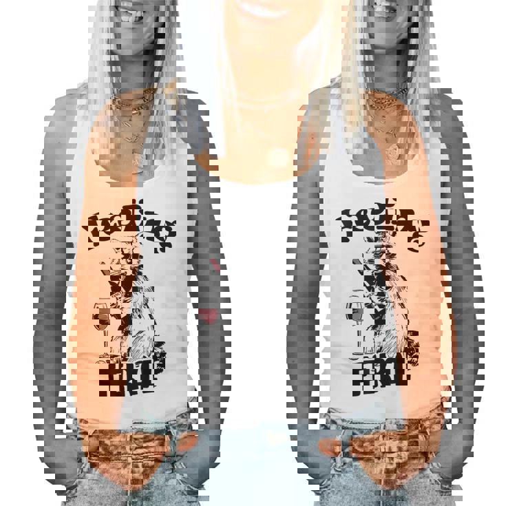 Feeling Feral アライグマ ミーム アルコール 飲酒 恋人 男性 女性 レディースタンクトップ