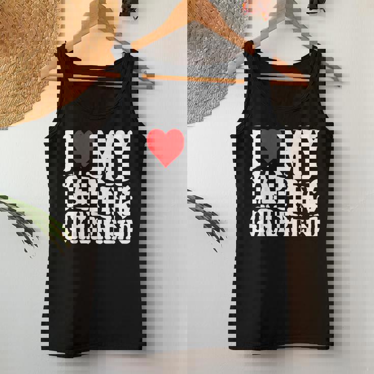 I Love My Yapping Girlfriend レディースタンクトップ 面白い贈り物