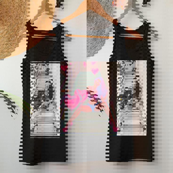 Pinup Girls 「バルーン付きセクシー赤毛ピンナップ1」 レディースタンクトップ 面白い贈り物