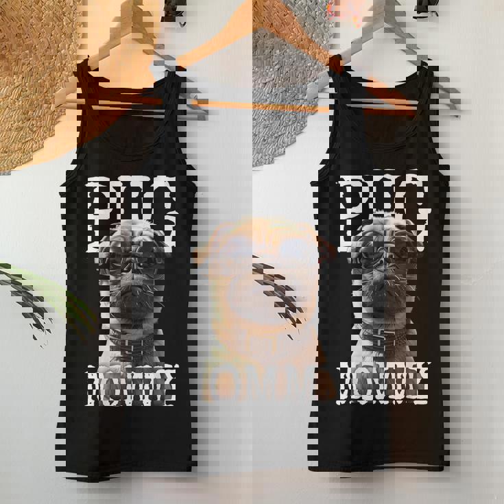 Pug Mommyパグ・マミー パグ・マム 犬のママ 母の日 パグ・ママ レディースタンクトップ 面白い贈り物