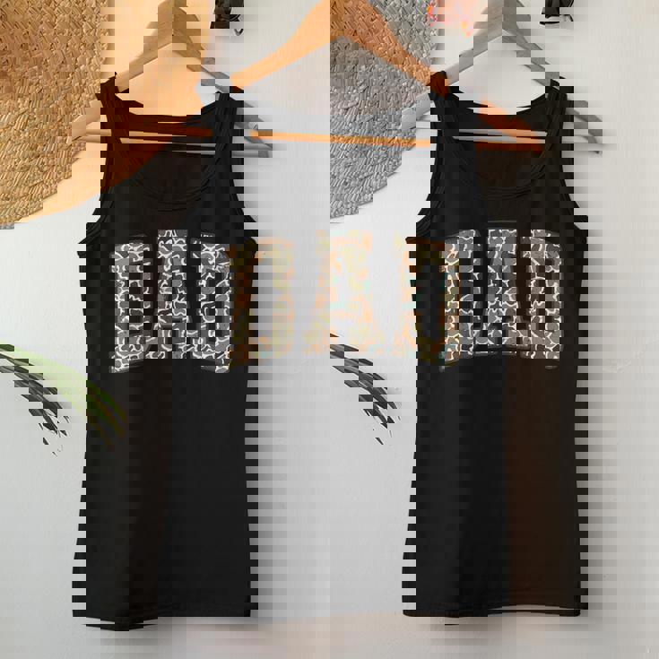 Retro Camo Duck Hunting Dad Old Camo Dad Father's Day Women Tank Top Unique Gifts
