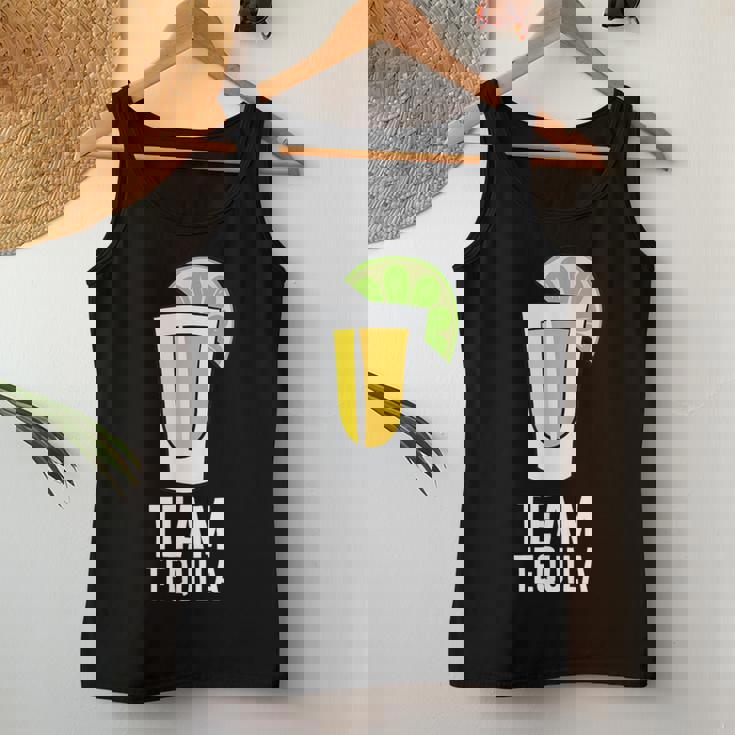 Team Tequila アルコール シンコ・デ・マヨ メキシカンテキーラ レディースタンクトップ 面白い贈り物