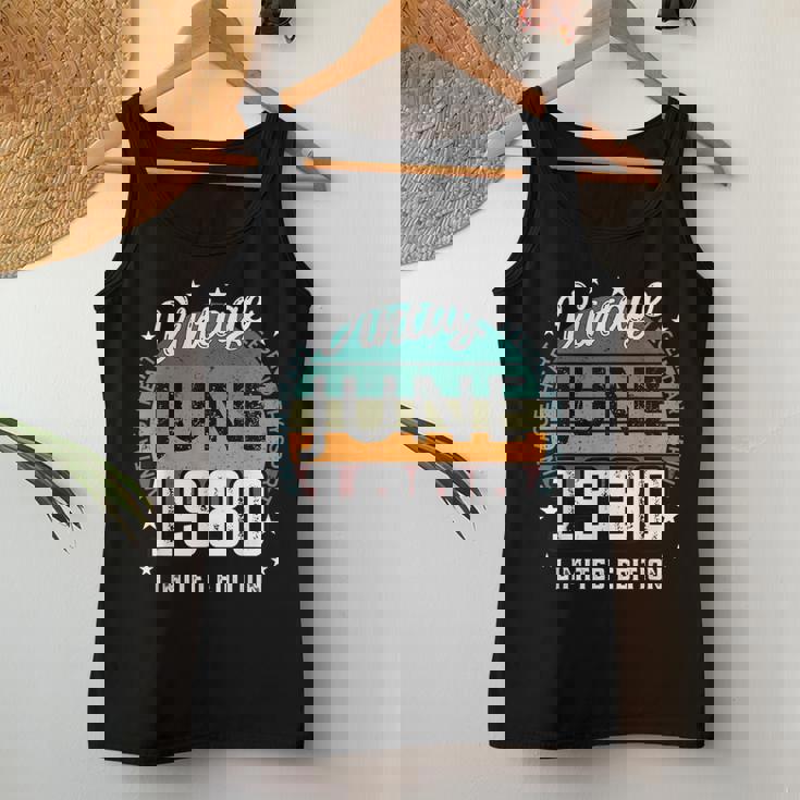 レトロ 45歳 ヴィンテージ 1980年6月 45歳の誕生日 男性 女性 レディースタンクトップ 面白い贈り物