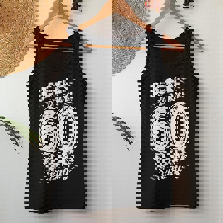 還暦祝い 旅行好き 父 母 男性 女性 60歳 レトロ おしゃれ 文字デザイン Born To Travel レディースタンクトップ 面白い贈り物