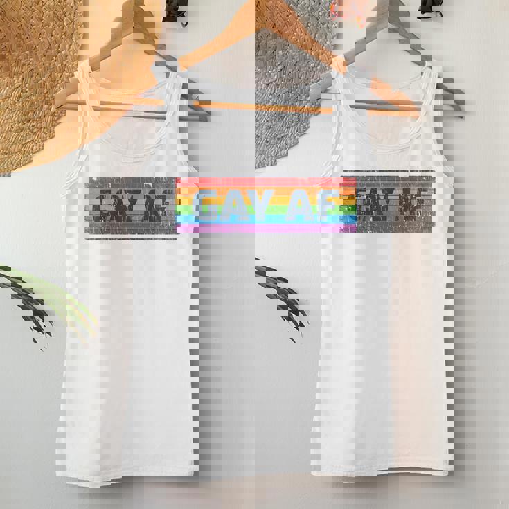 Lgbtq Gay Af Pride Lgbt Ally Rainbow Flag Retrointage レディースタンクトップ 面白い贈り物
