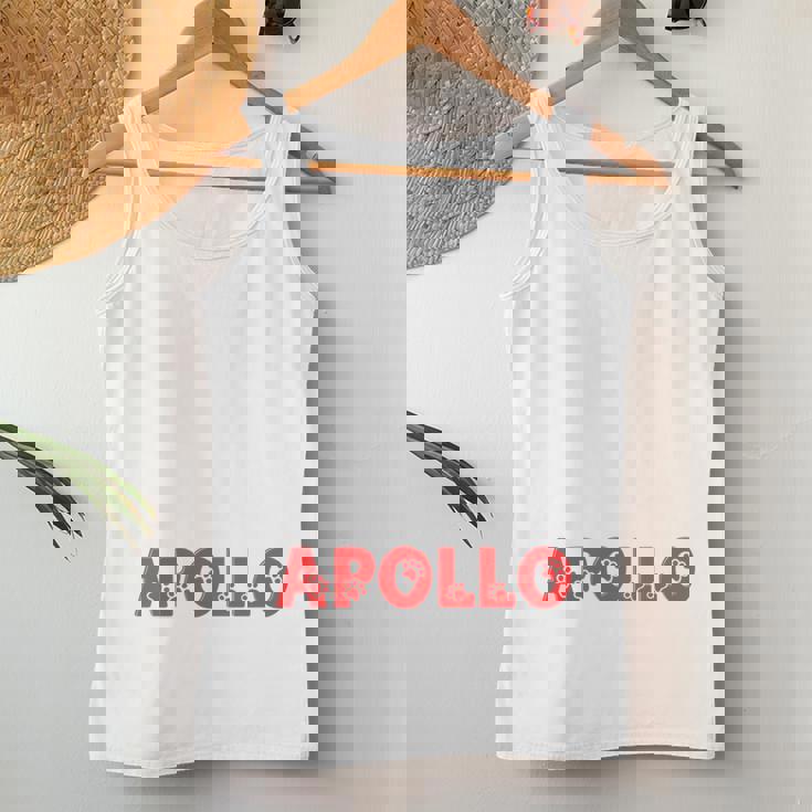 犬の名前 アポロ All In Need Is Coffee My Dog Named Apollo 長袖tシャツ レディースタンクトップ 面白い贈り物