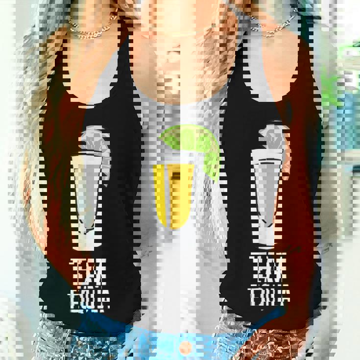 Team Tequila アルコール シンコ・デ・マヨ メキシカンテキーラ レディースタンクトップ 彼女への贈り物