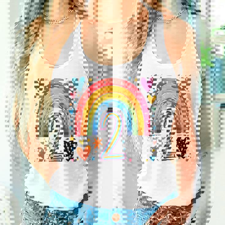 私はもう2歳 女の子のためのかわいいレインボーバースデーデザイン レディースタンクトップ 彼女への贈り物