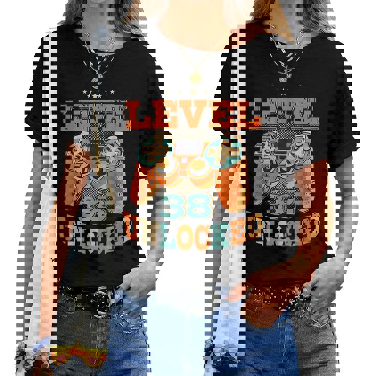 38歳の誕生日プレゼント 38歳 男性と女性、ビデオゲーム 1983年生まれ レディースTシャツ