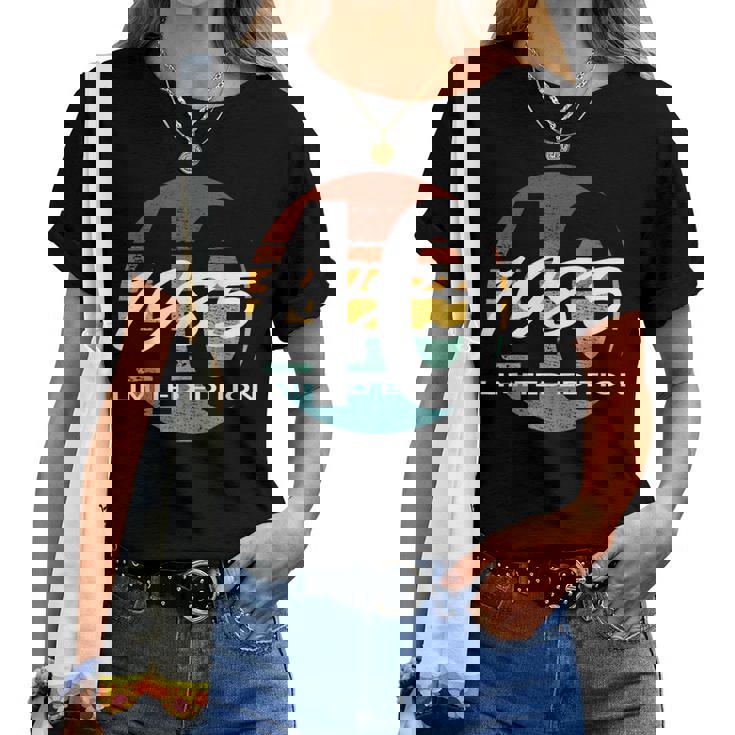 40歳の誕生日 男性 女性 40歳 1985年生まれ レディースTシャツ