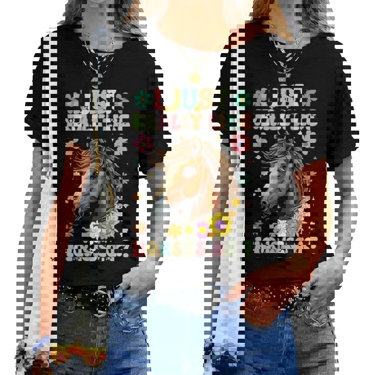 Just Really Like Horses グルーヴィーな乗馬 乗馬 レディースTシャツ