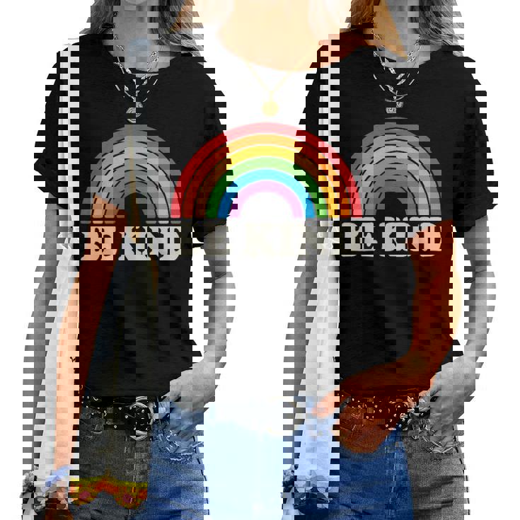 Lgbtq Be Kind Pocket Gay Pride Lgbt Ally Rainbowintage レディースTシャツ