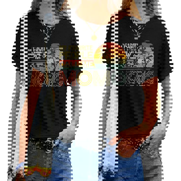 My Favorite People Call Me Momo ヴィンテージ レトロ 面白い モモモ レディースTシャツ