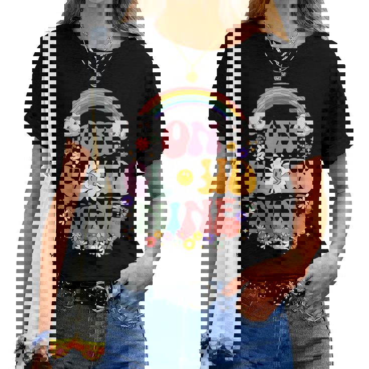 On Cloud Nine Birthday シャツ 9歳の誕生日 女の子 面白い レトロ レディースTシャツ