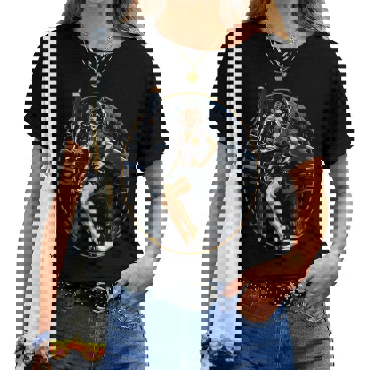 Pinup Girl Warbird 軍用航空機 航空機 レディースTシャツ