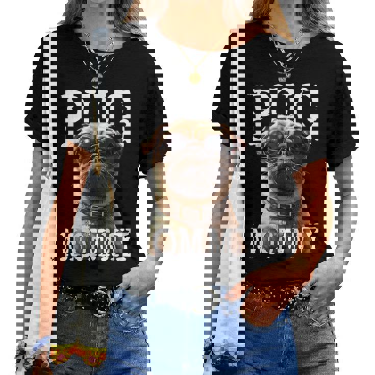 Pug Mommyパグ・マミー パグ・マム 犬のママ 母の日 パグ・ママ レディースTシャツ