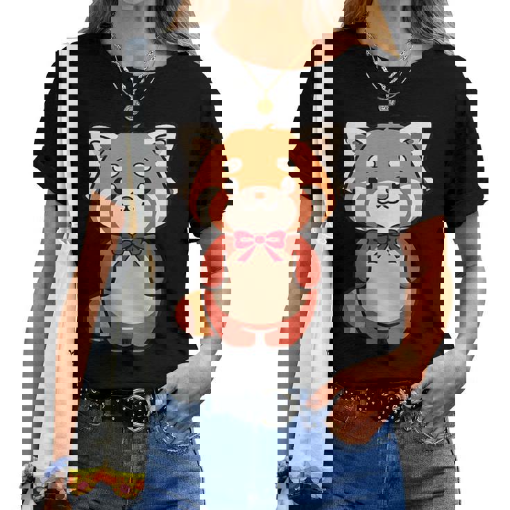 かわいいレッサーパンダ蝶ネクタイ かわいい動物園 日帰り旅行 男の子 女の子 キッズ レディースTシャツ