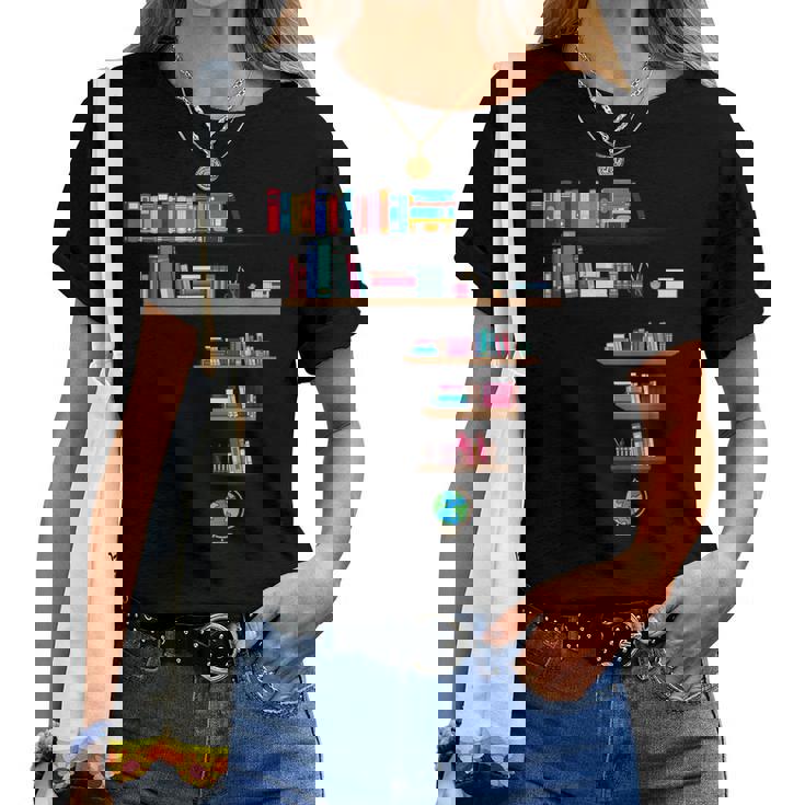 クールなアフリカの地図アート 男性 女性 アフリカの図書館読者 レディースTシャツ