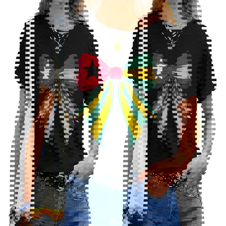 トーゴ トーゴ語 プライド コケット リボン 旗 女の子 ママ レディースTシャツ