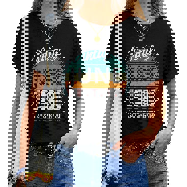 レトロ 45歳 ヴィンテージ 1980年6月 45歳の誕生日 男性 女性 レディースTシャツ