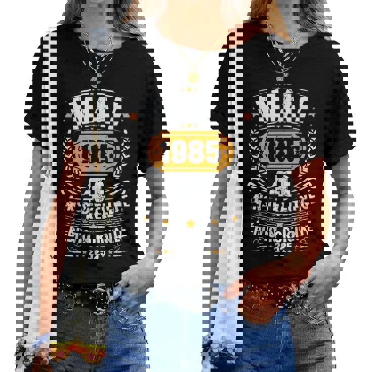 ヴィンテージ 1985年5月 40歳の誕生日プレゼント 男性 女性 レディースTシャツ