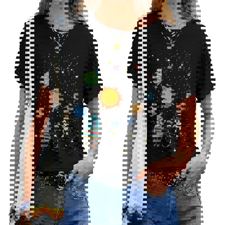 宇宙 惑星 太陽系 宇宙飛行士 オタク キッズ 男の子 女の子 レディースTシャツ