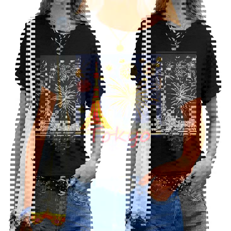 東京 東京タワーと花火大会 日本 漢字 By Kana Kanjin レディースTシャツ