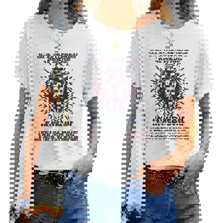 Dog Dad Are Awesome Razza And Tan Coonhound Dog Mom Maglietta da donna