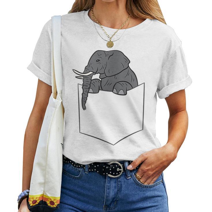 L'éléphant Dans La Poche Drôle D'éléphant De Poche T-shirt femme