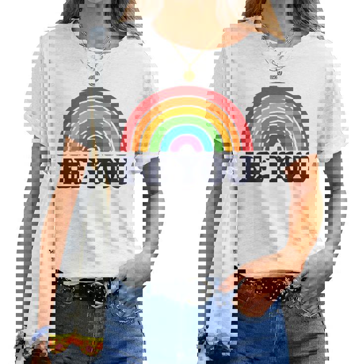 Lgbtq Be You Pocket Gay Pride Lgbt Ally Rainbow Flagintage レディースTシャツ