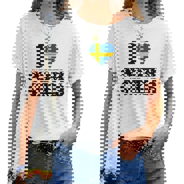 I Lovewedish Girls レディースTシャツ